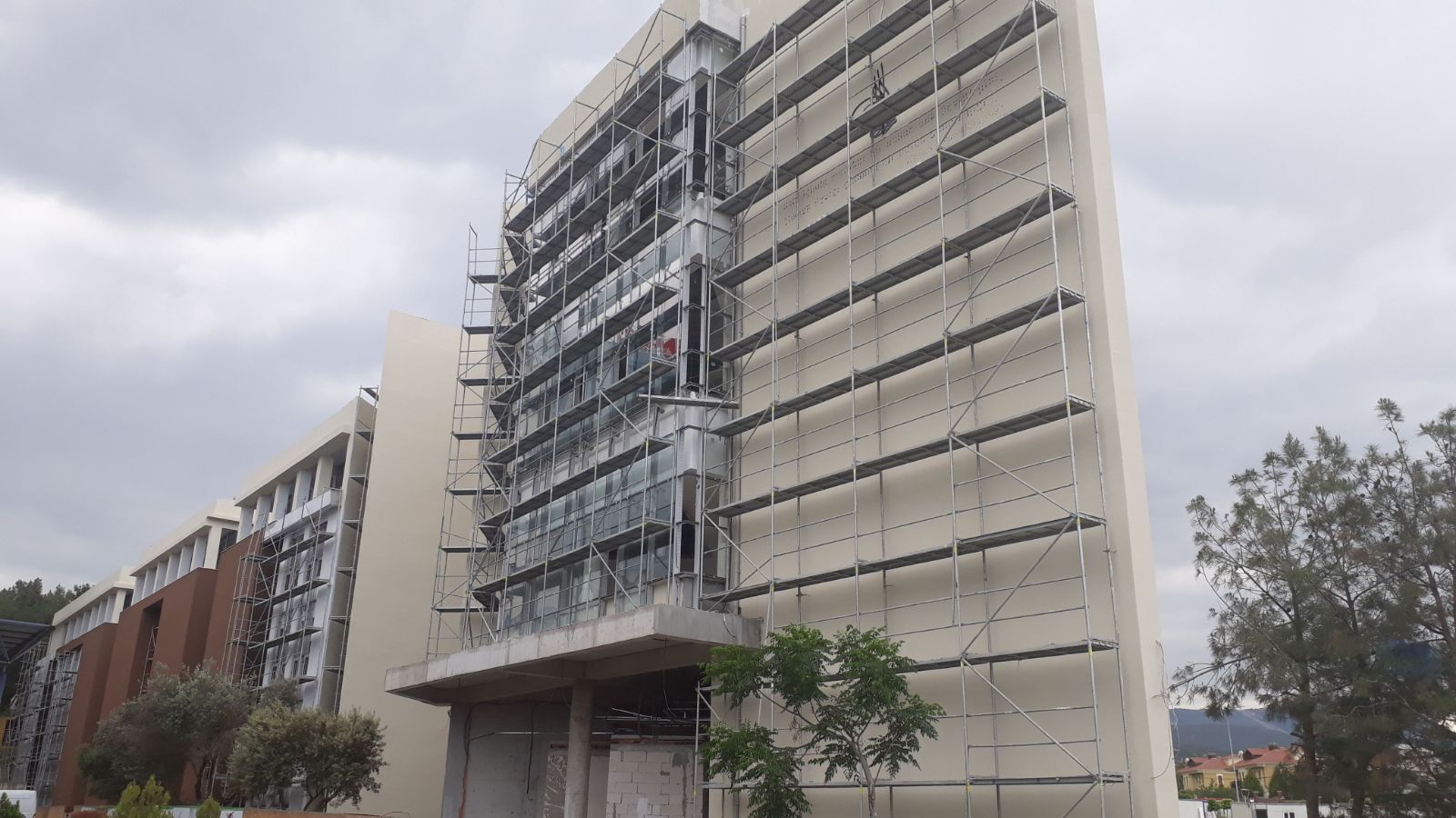 Manisa celal bayar üniversitesi  ek bina inşaatı